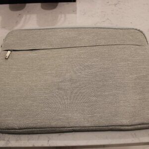 17" Laptop Sleeve Case with front pocket | Light Grey